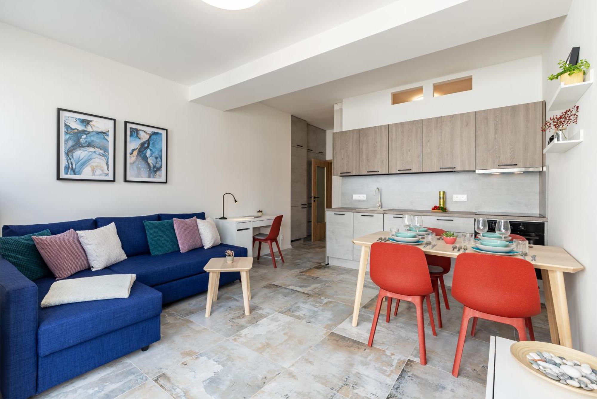 Fully Equipped Apartments With Terraces, Free Garage Parking, Netflix & Ac - By Apartmany Slapanice Cz Eksteriør bilde