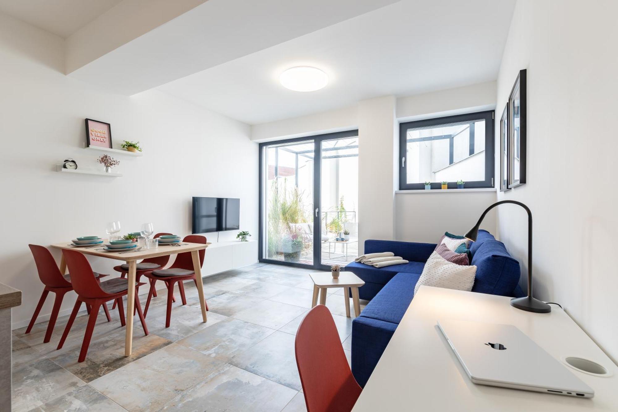 Fully Equipped Apartments With Terraces, Free Garage Parking, Netflix & Ac - By Apartmany Slapanice Cz Eksteriør bilde