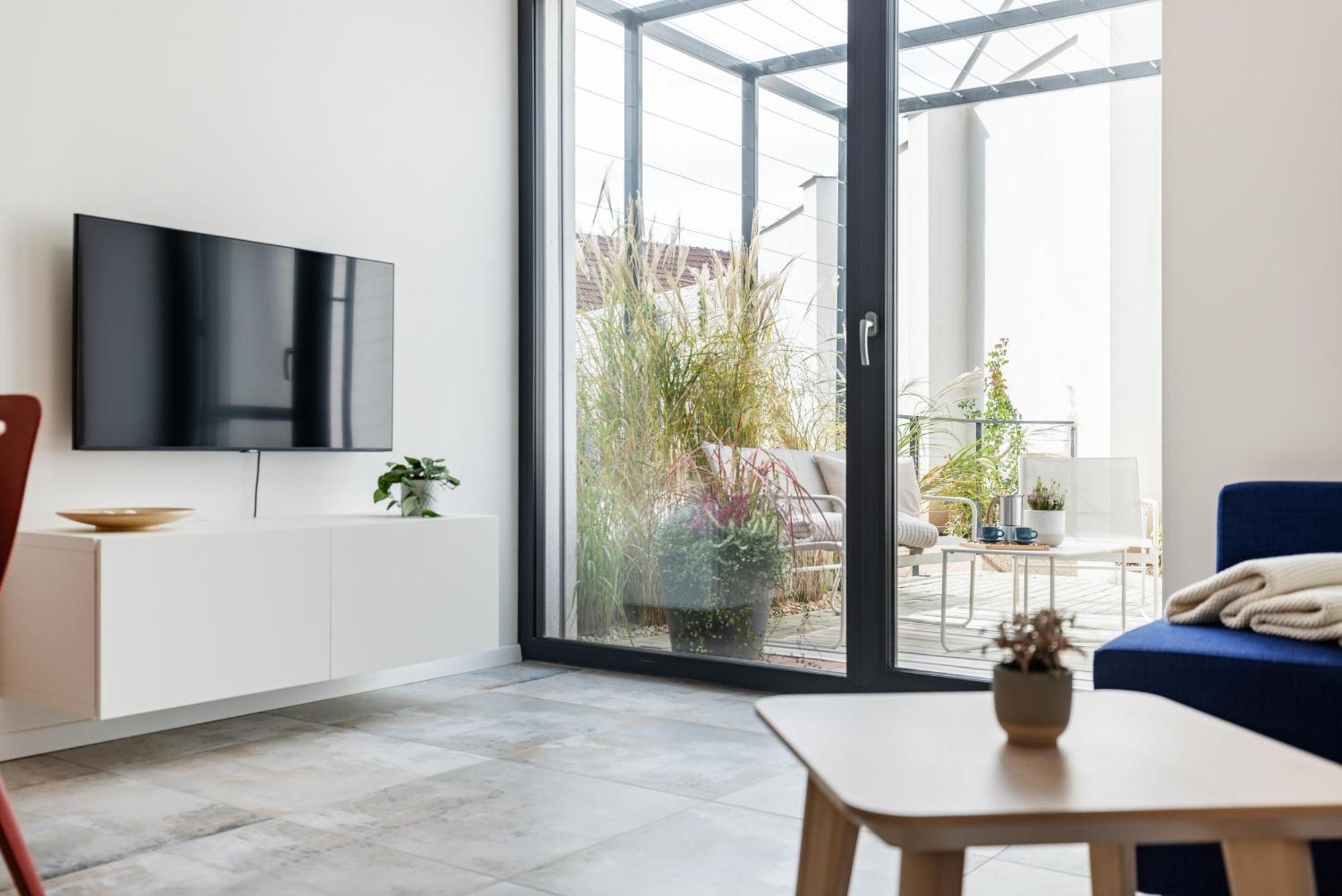 Fully Equipped Apartments With Terraces, Free Garage Parking, Netflix & Ac - By Apartmany Slapanice Cz Eksteriør bilde